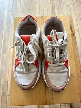 Nicole Miller Mixed-Media Chunky Fashion / Platform Sneakers